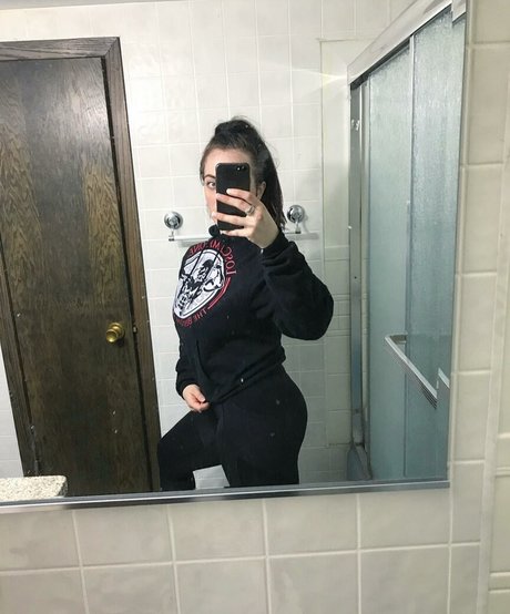 Sydney Martichuski actrice exclusive photo