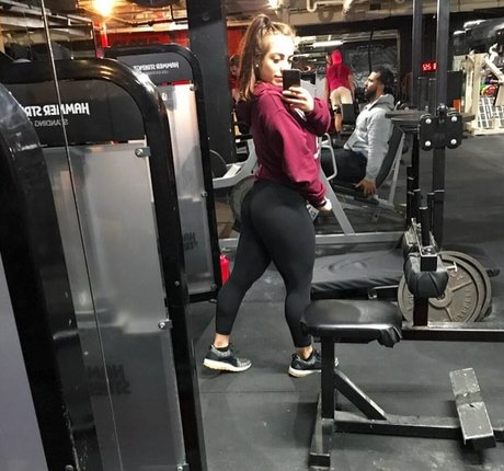 Sydney Martichuski nus étoiles collection