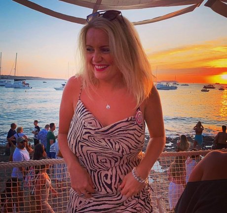 journaliste onlyfans exclusif sympa images