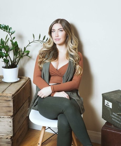 Jenna Ashley star du porno sympa galerie