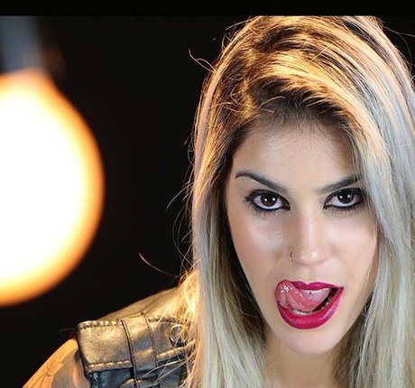 Deia Cassali star du porno nue photo