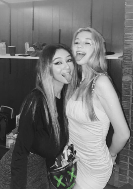 Ava Francisca étoile nue img