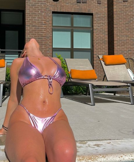 Efiyenia Stavropoulos joli modèle image