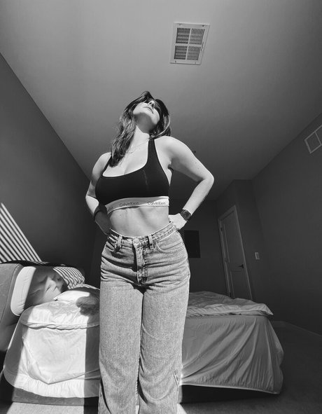 Efiyenia Stavropoulos modèle parfait archive