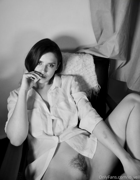 Ioveil star érotique photos