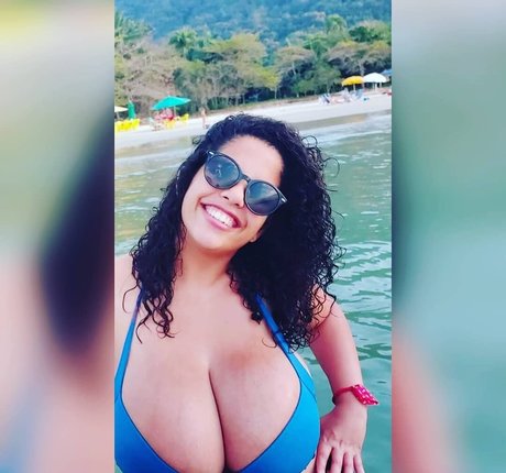 grosse chatte onlyfans art chaud photo