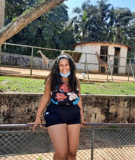 Mayla Coimbra nus star du porno galeries