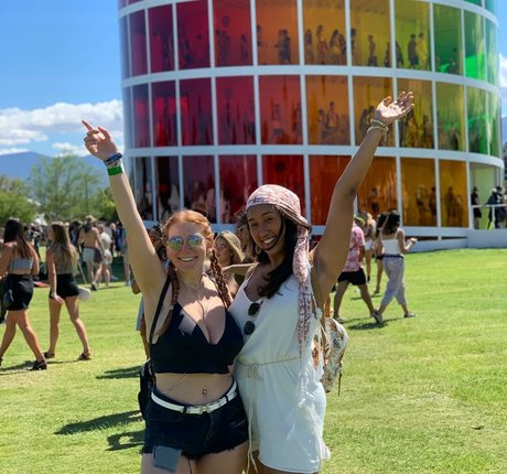 solo aux gros seins uniquementfans art galerie