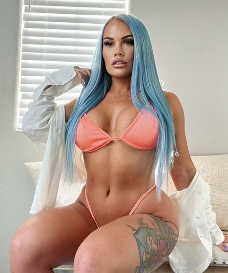 Sophia Deso haut modèle photo