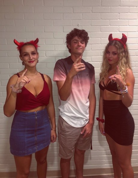 fans trans blondes uniquement sexe xxx image