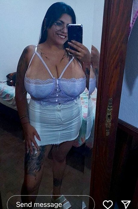 Marlii Rodriguez modèle érotique photo