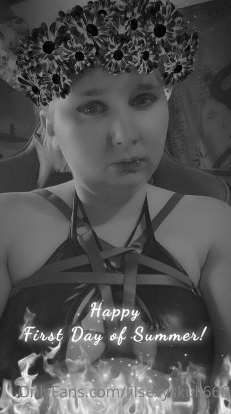 Skylar Rose Zombiez star pornographique photo