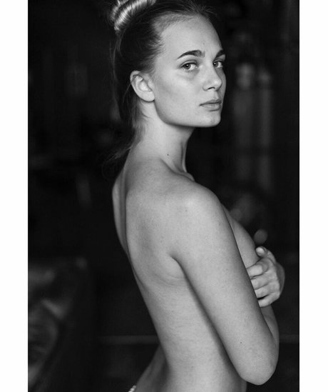 ann cornel étoile érotique img