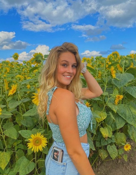 Gracie Diewald modèle chaud galerie