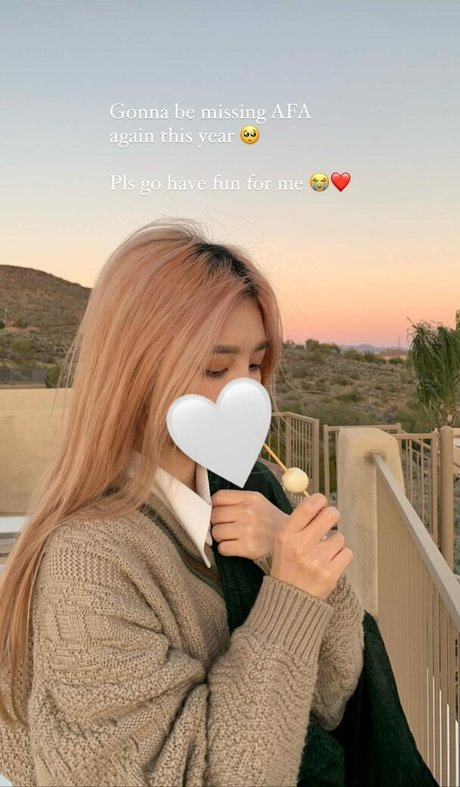 Yuyu Monster actrice artistique images