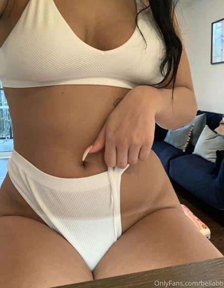 Bella Lagares xxx star du porno galerie