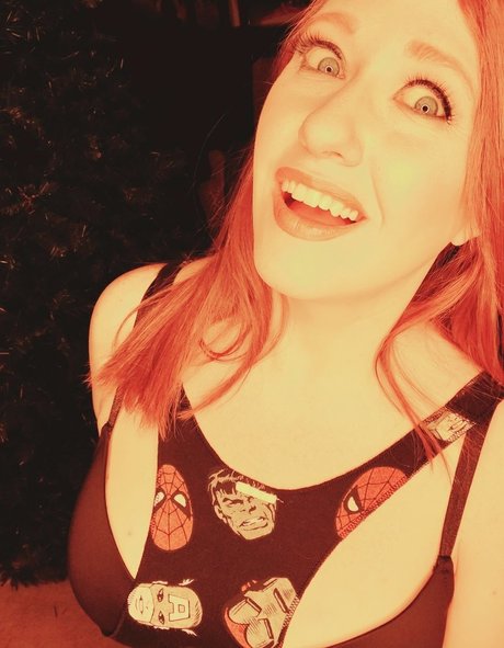 chaton courbé onlyfans nus exclusifs collection