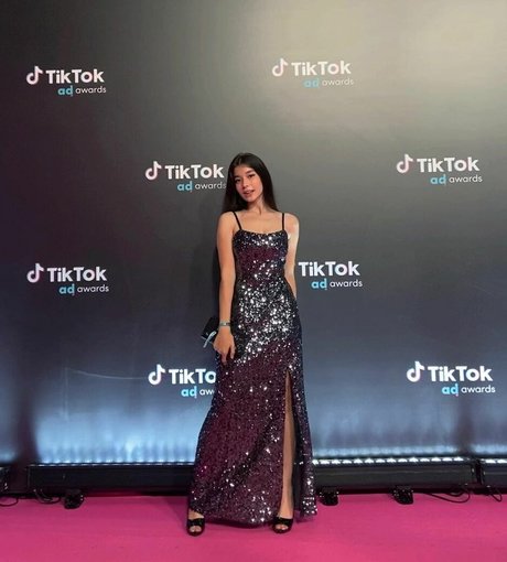 Gbii Mel0 modèle xxx des photos