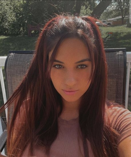 Rissaxtine actrice de grande qualité images