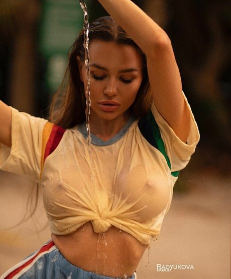 Dasha Mart star du porno belle galeries