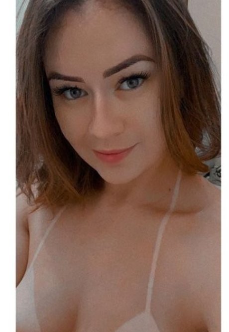 Fabricia Freitas mannequin image