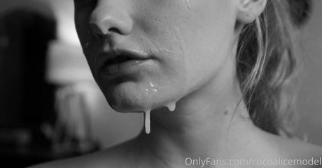 Coco Alice star du porno sexy images