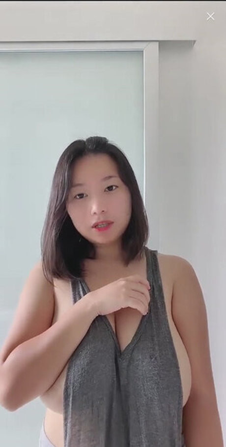 Saranrom star du porno xxx img