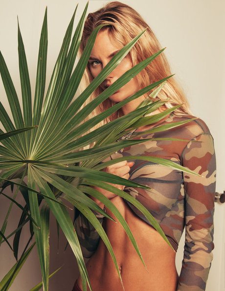 Omar Coria actrice libre galerie