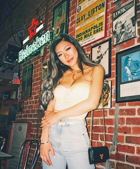 Gloriawuuu étoile xxx photos