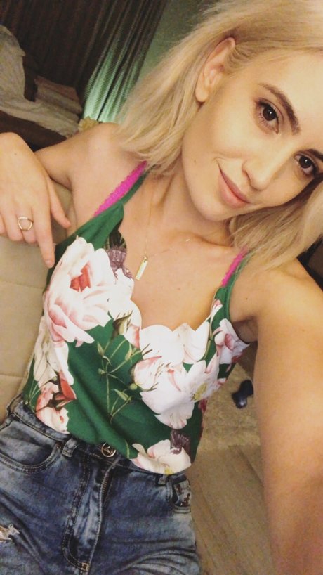 sarrabooo sexe star du porno img