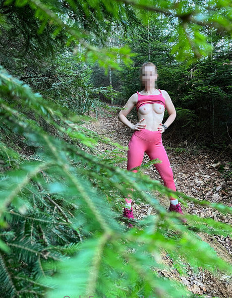 sourire uniquementfans parfait et sexy img