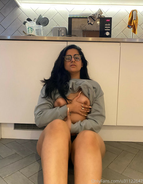 petits seins potelés onlyfans porno de haute qualité img