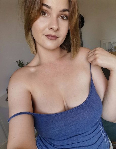 forest green91 étoile nue des photos