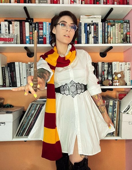 Skyhook Nova top star photos