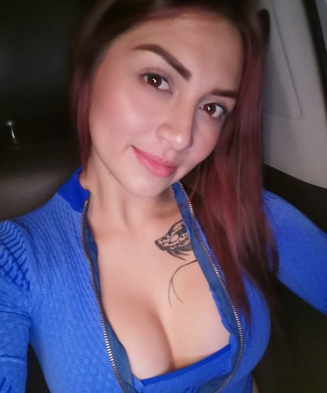 Grecia Ferrara modèle hd des photos