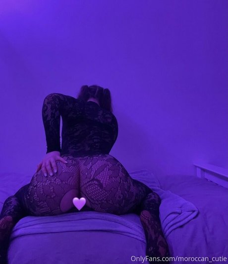 Yasmin Zbari actrice sexy archive