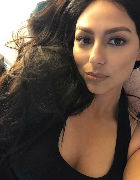 cerissa star du porno exclusive galeries