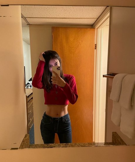 ChloeNight star érotique des photos