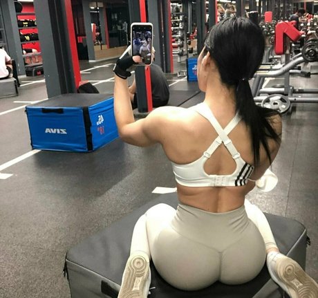 suziearomdee étoile gratuite img