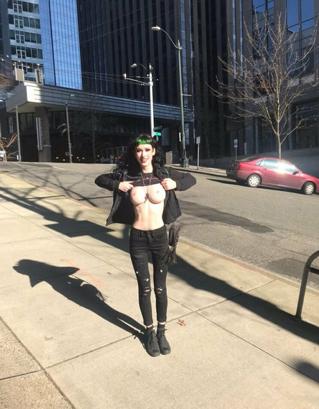 Elaraelias actrice parfaite photos