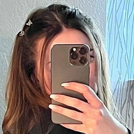 drianaalicia actrice sexy photo