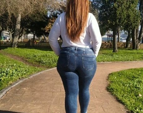 fans avec les yeux bandés art érotique archive