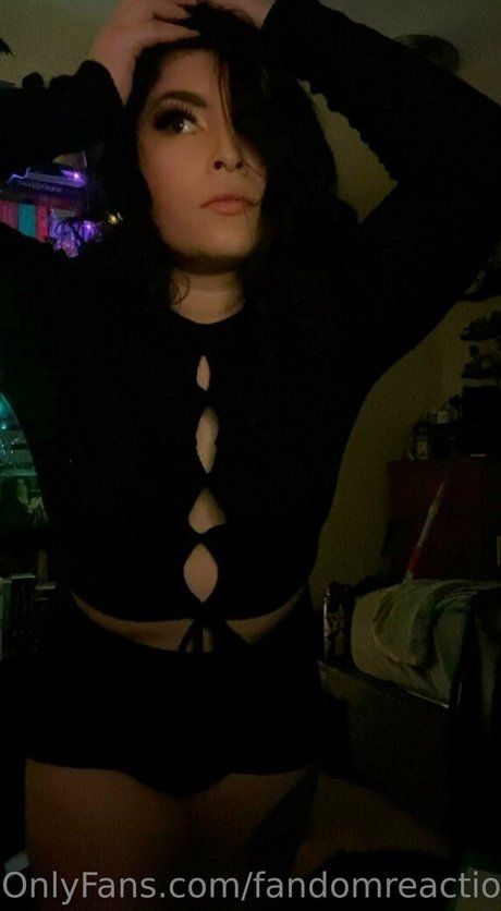 FandomReactions actrice artistique galerie