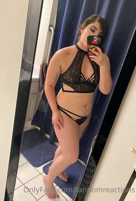 FandomReactions actrice chaude des photos