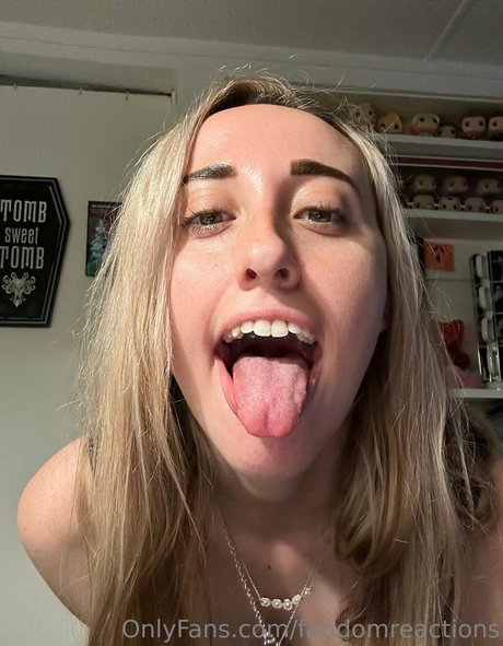 FandomReactions étoile sympa des photos