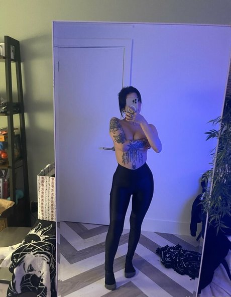 Redimp666 modèle xxx photos