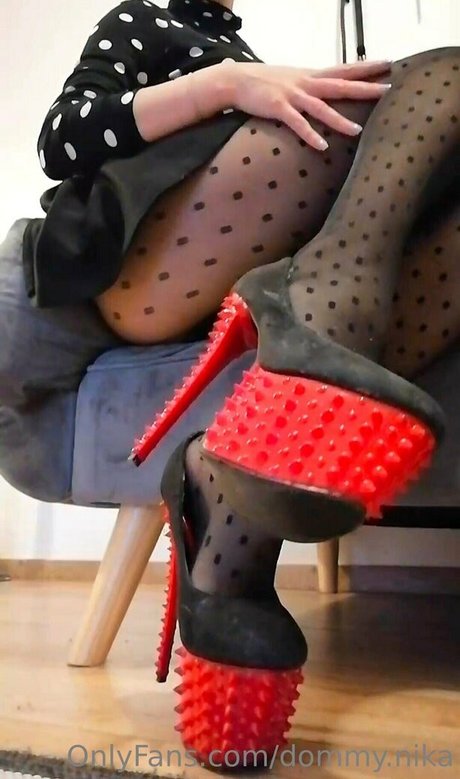 dommy nika modèle porno des photos