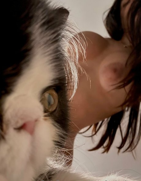 Estefania Sierra modèle chaud images