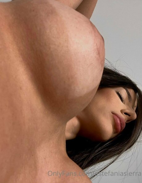 Estefania Sierra star du porno nue galeries