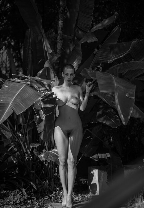 Kat Malone belle actrice galerie